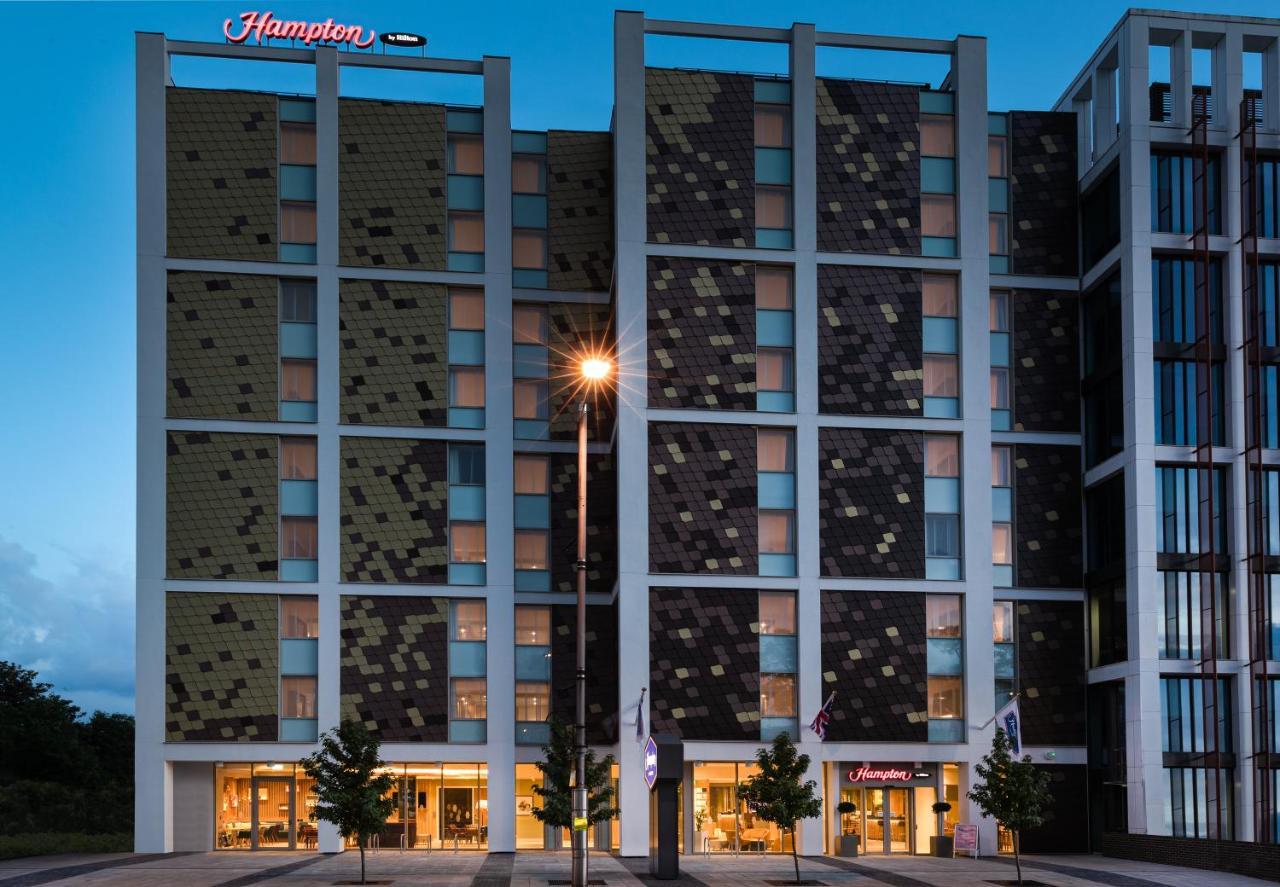 Hampton By Hilton London Ealing Hotel Exterior photo