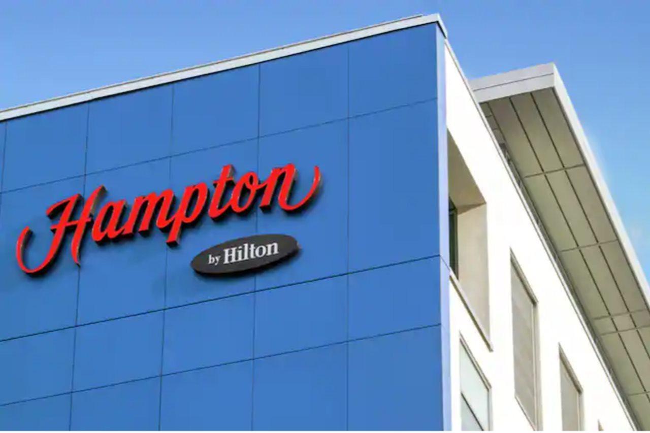 Hampton By Hilton London Ealing Hotel Exterior photo